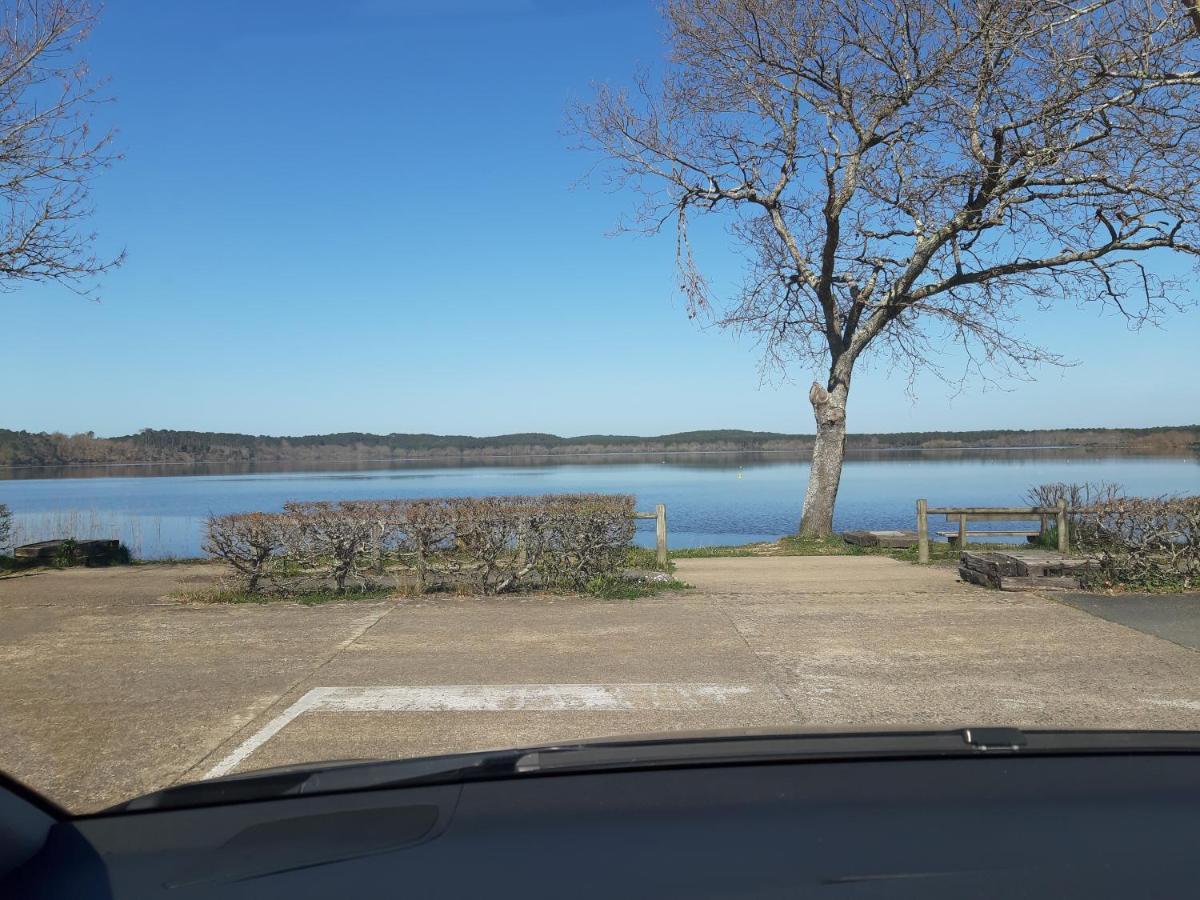Camping Mobil 4-6 Personnes Au Bord Du D'aureilhan